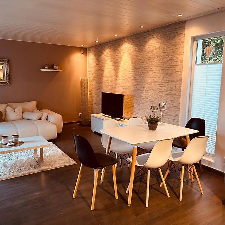 4 Zimmer 11 Personen Wohnung Garten Terrasse Grill 2 Badezimmer Βούρπεταλ Εξωτερικό φωτογραφία