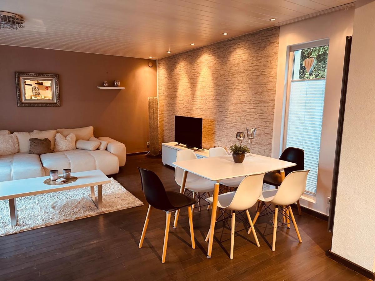 4 Zimmer 11 Personen Wohnung Garten Terrasse Grill 2 Badezimmer Βούρπεταλ Εξωτερικό φωτογραφία