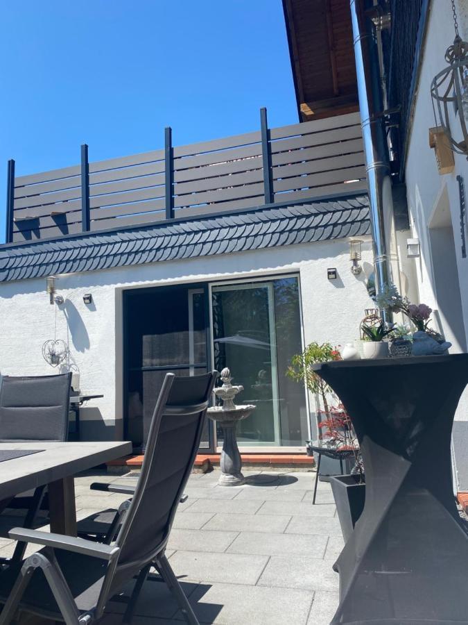 4 Zimmer 11 Personen Wohnung Garten Terrasse Grill 2 Badezimmer Βούρπεταλ Εξωτερικό φωτογραφία